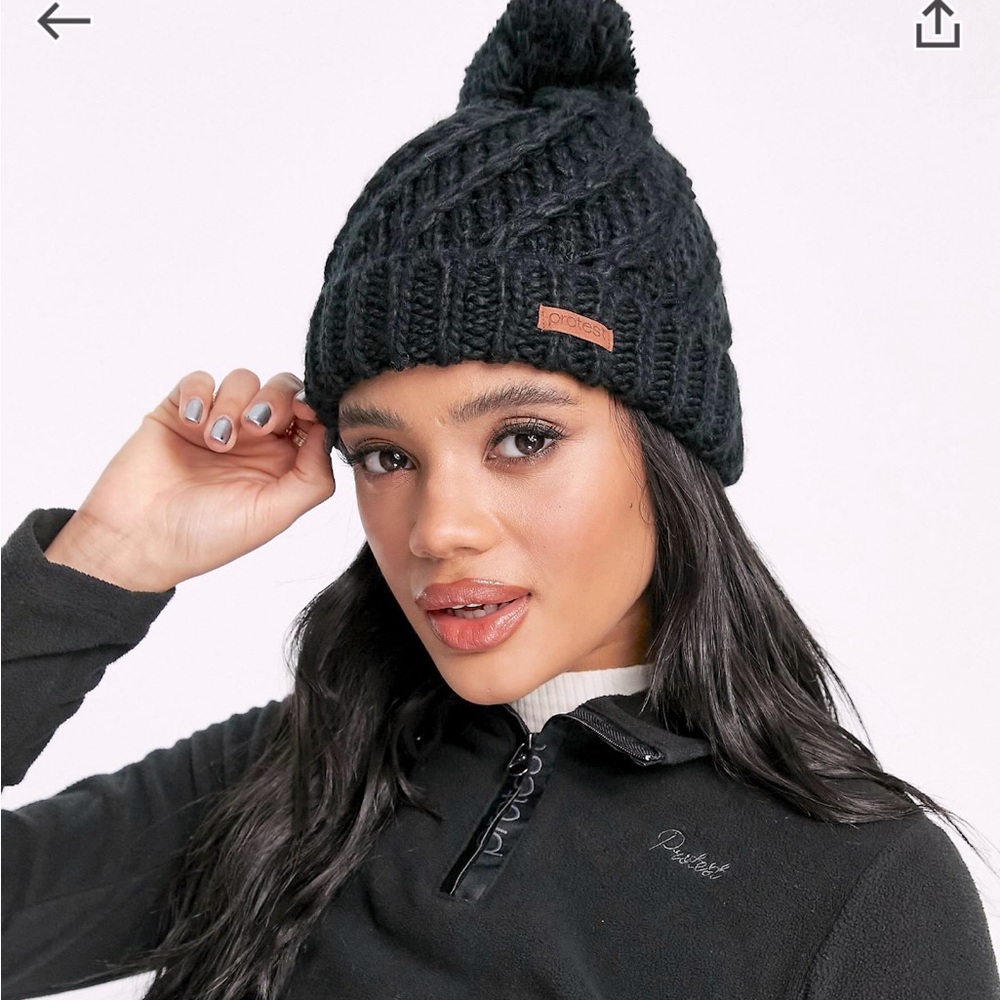 Protest paisley beanie black💫
